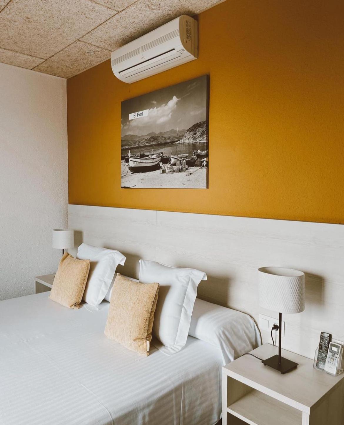 Hotel Gri-Mar Llança Екстериор снимка