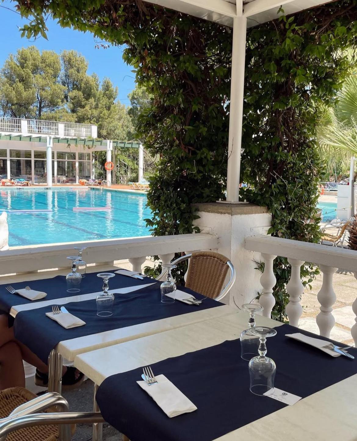 Hotel Gri-Mar Llança Екстериор снимка